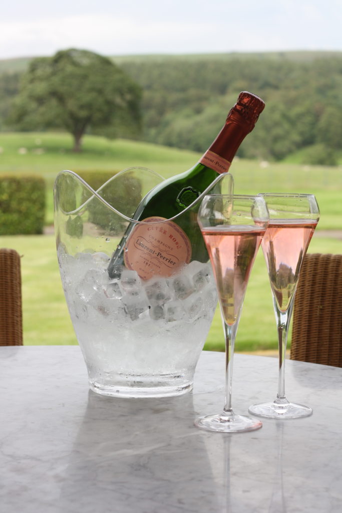 Devonshire Arms pop-up champagne bar