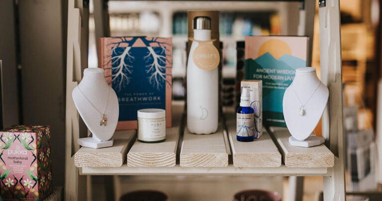 GIVE YOURSELF A BOOST THE NATURAL WAY