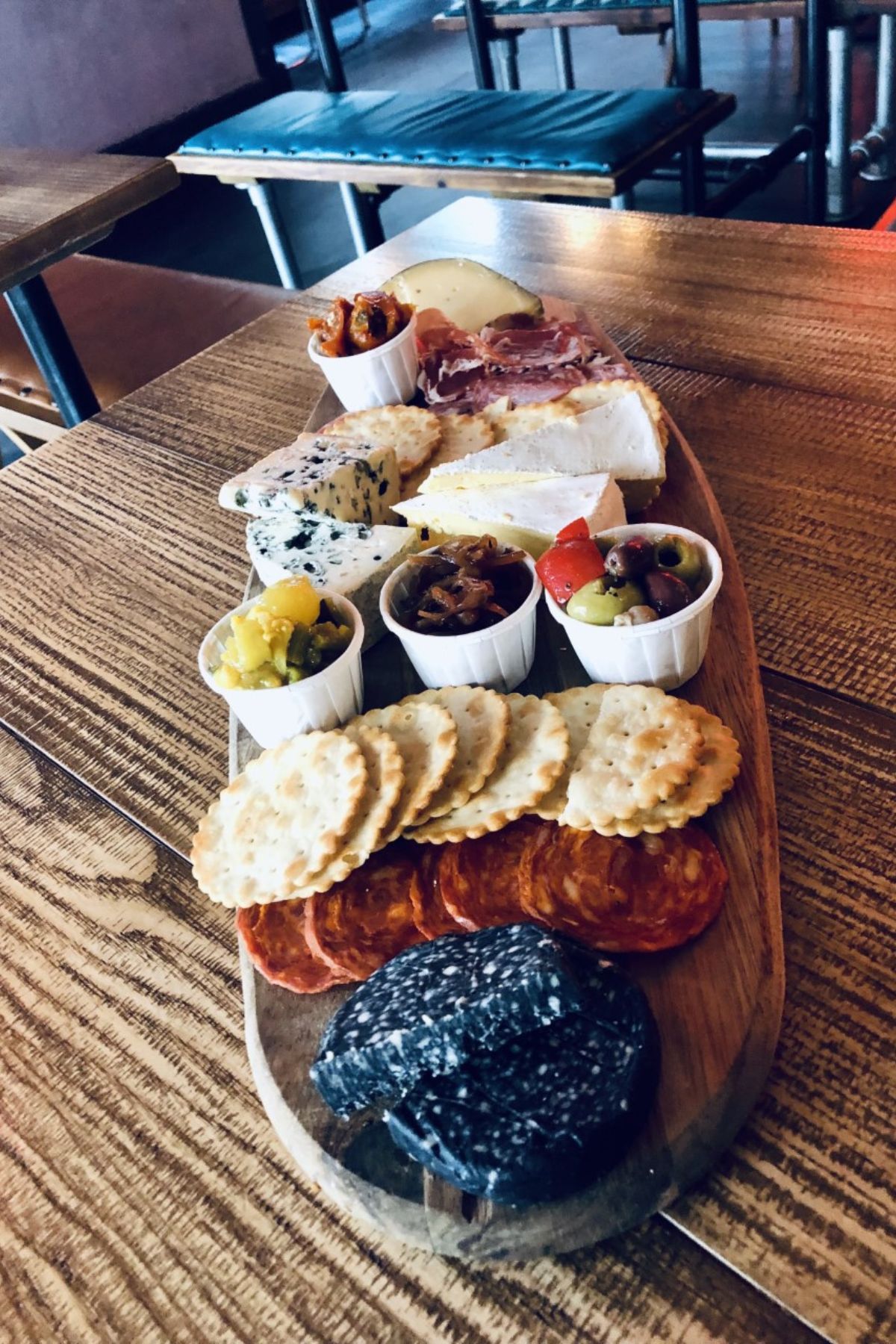 CHEESY LIVING CO SALT LEEDS CITY