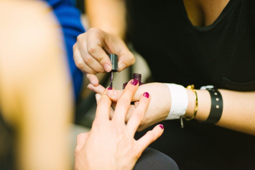 beauty therapist