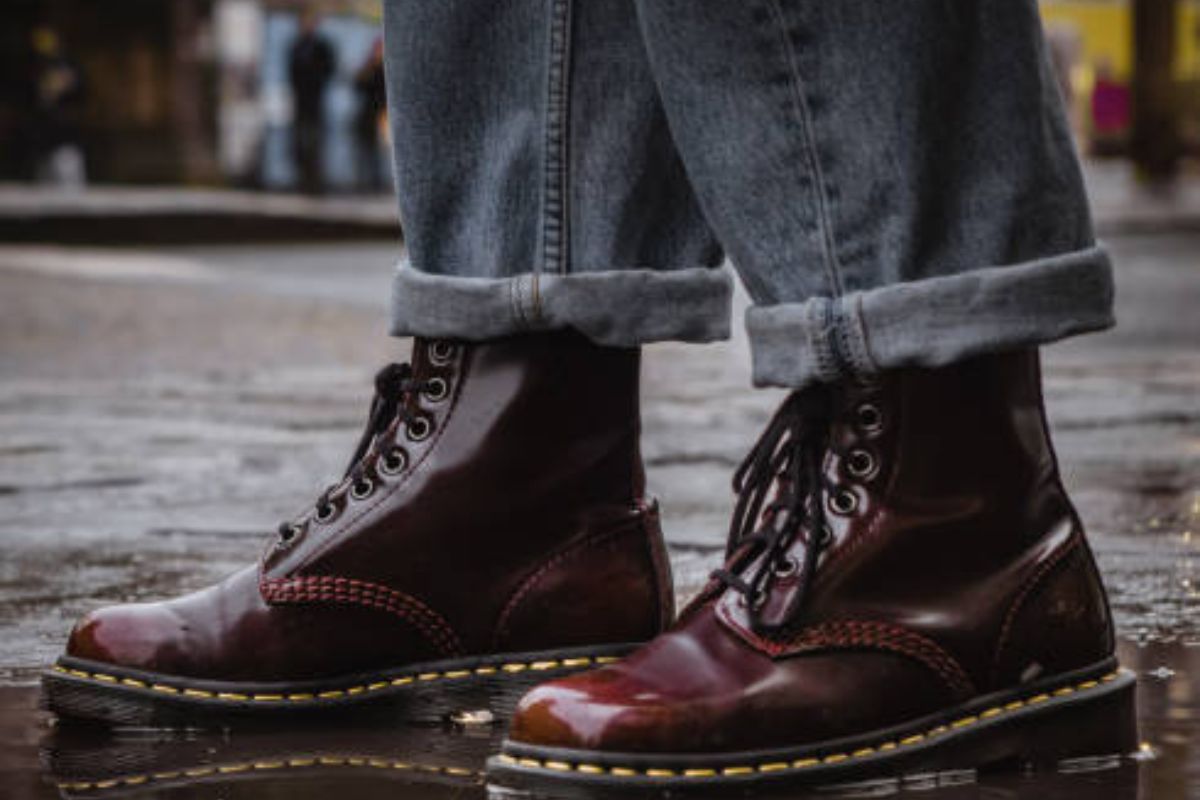 combat boots 90s style