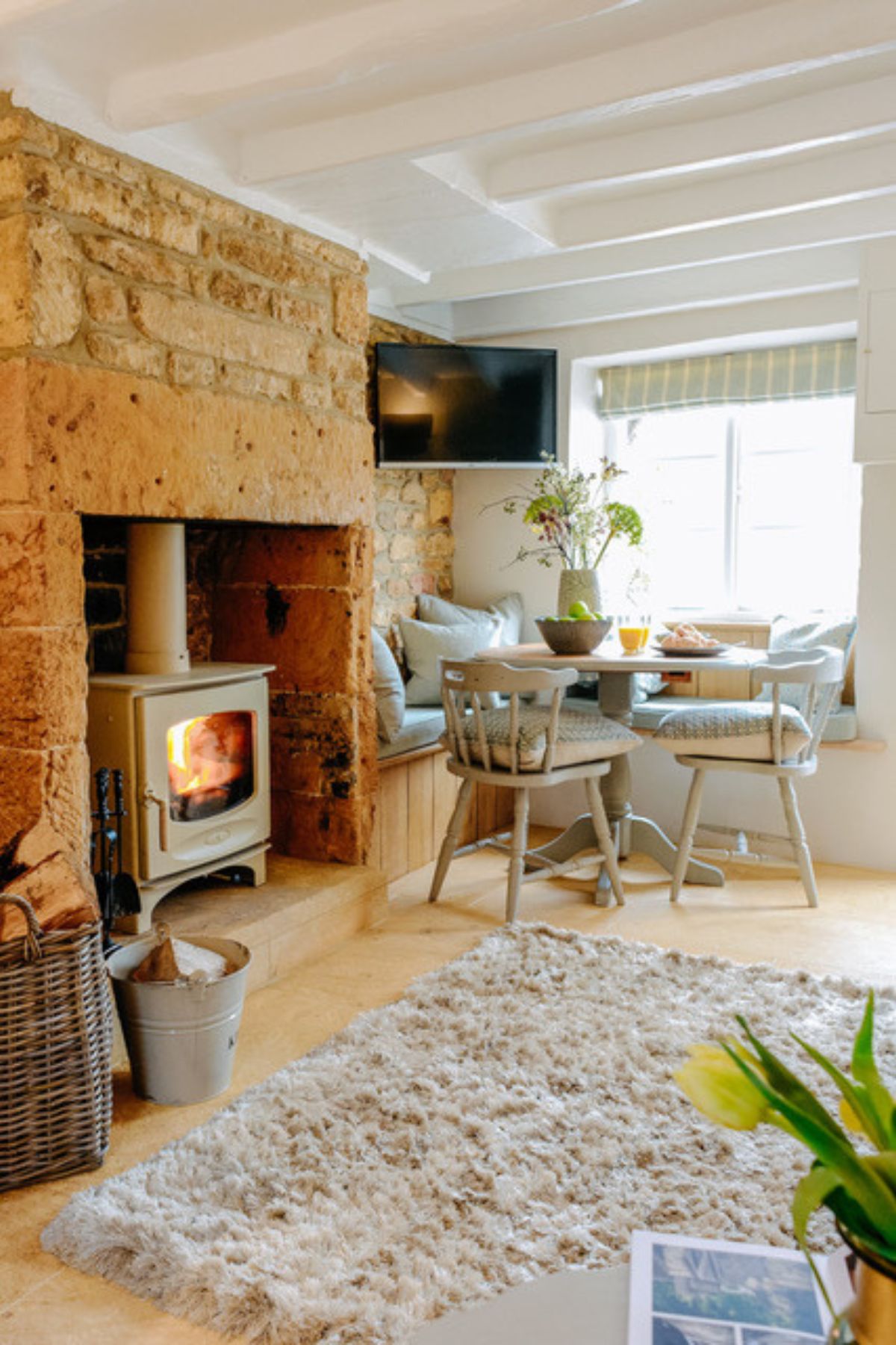 Magical Cotswolds Retreats Perfect for Romantic Escapes - HN Magazine