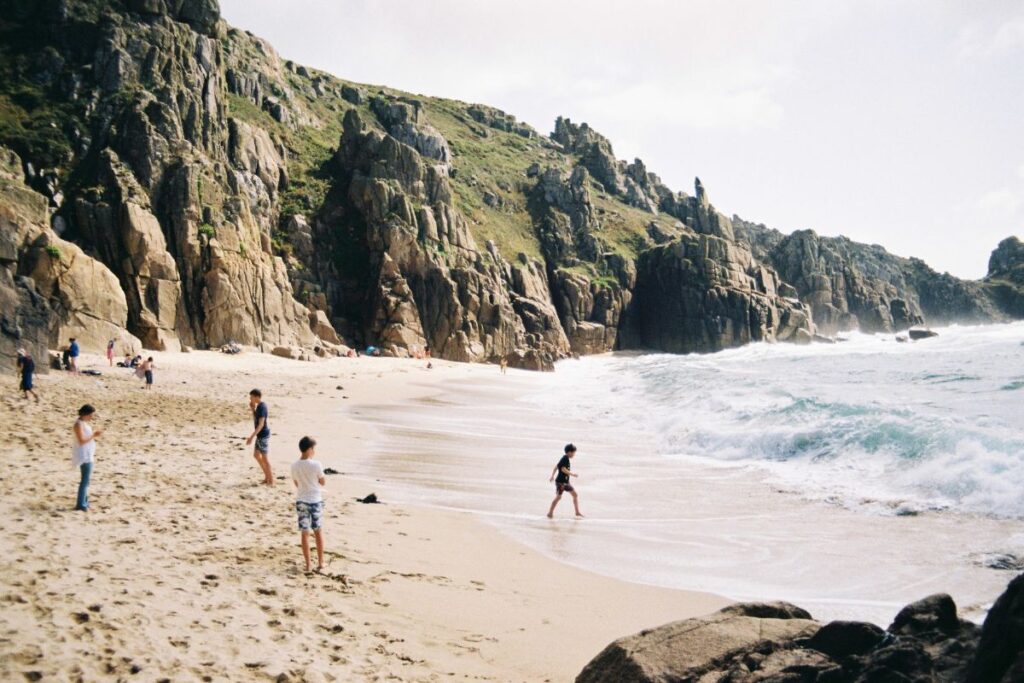 hot tub glamping Devon
