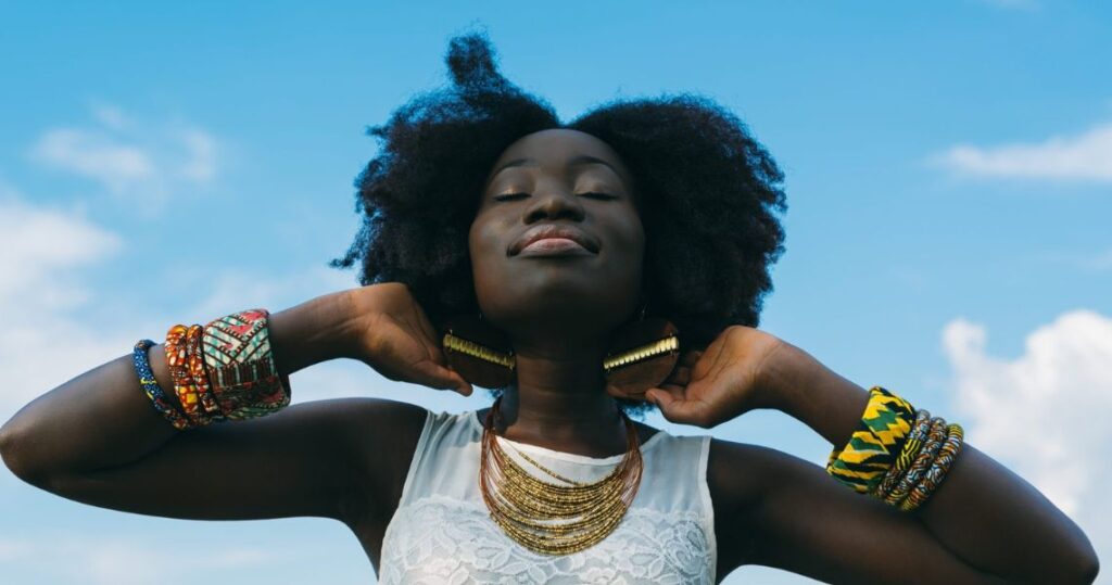 fashion trends BOLD ACCESSORIES