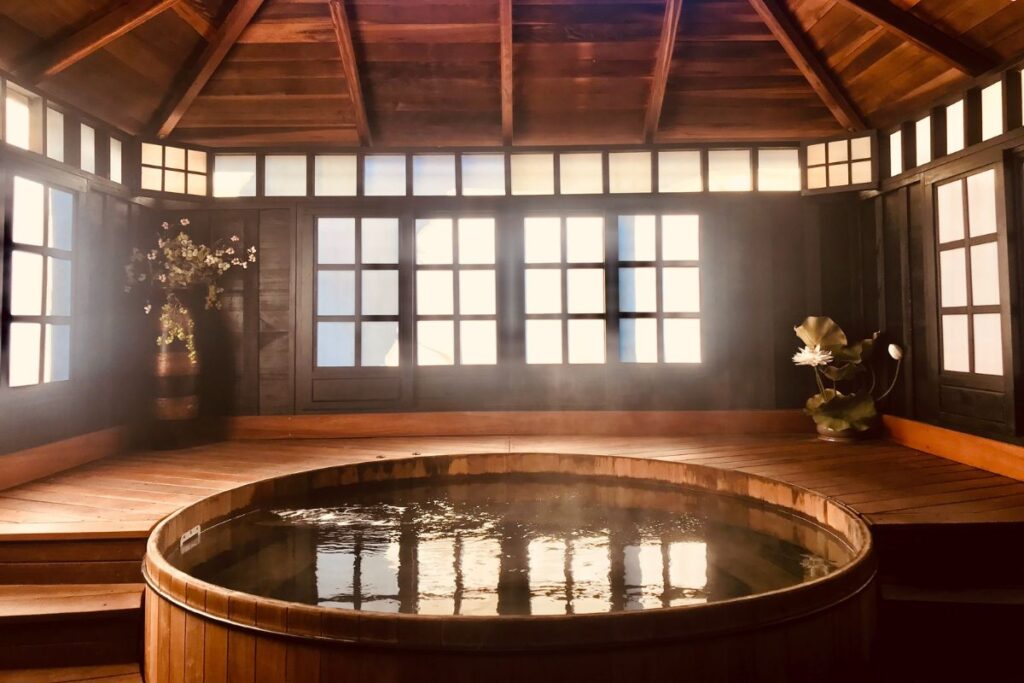 hot tub holiday