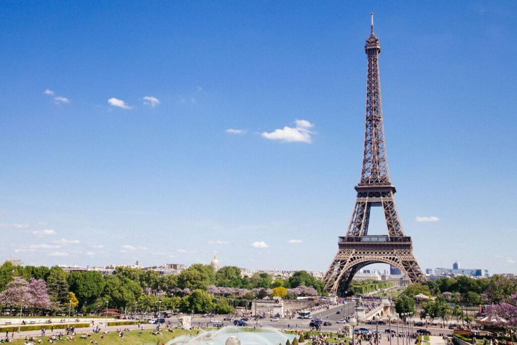 art lovers Paris