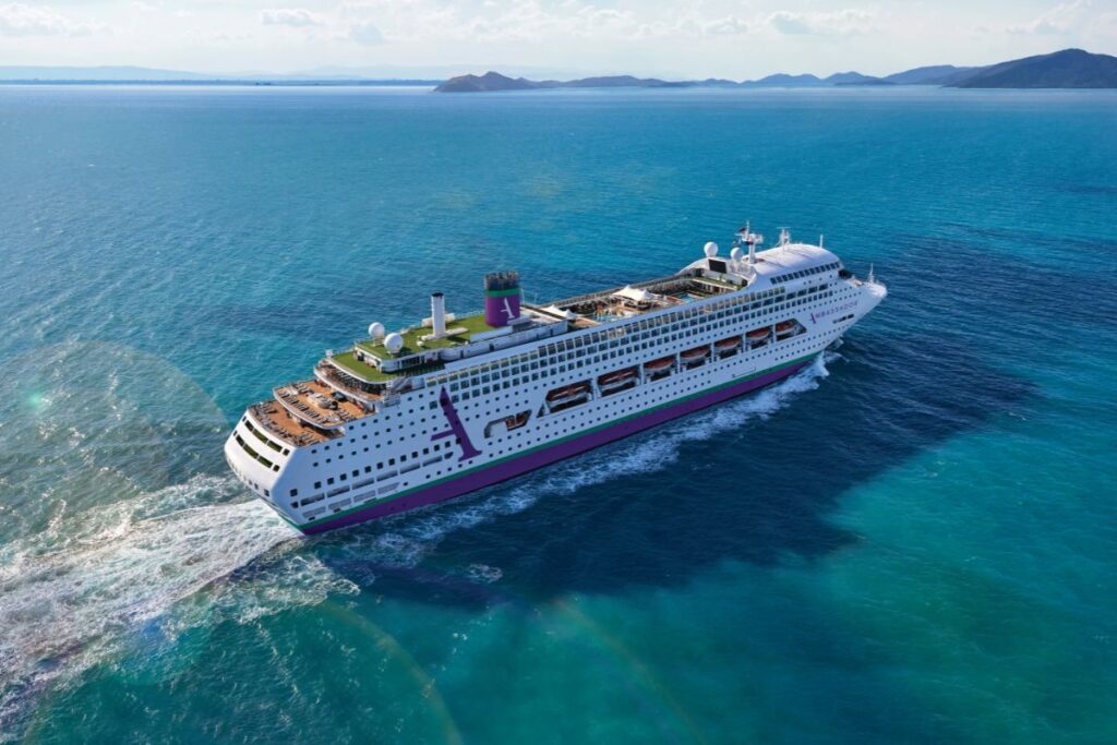 winter wildlife Ambassador Cruises