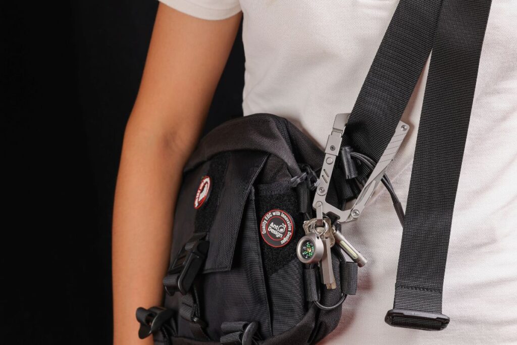 GH Carabiner