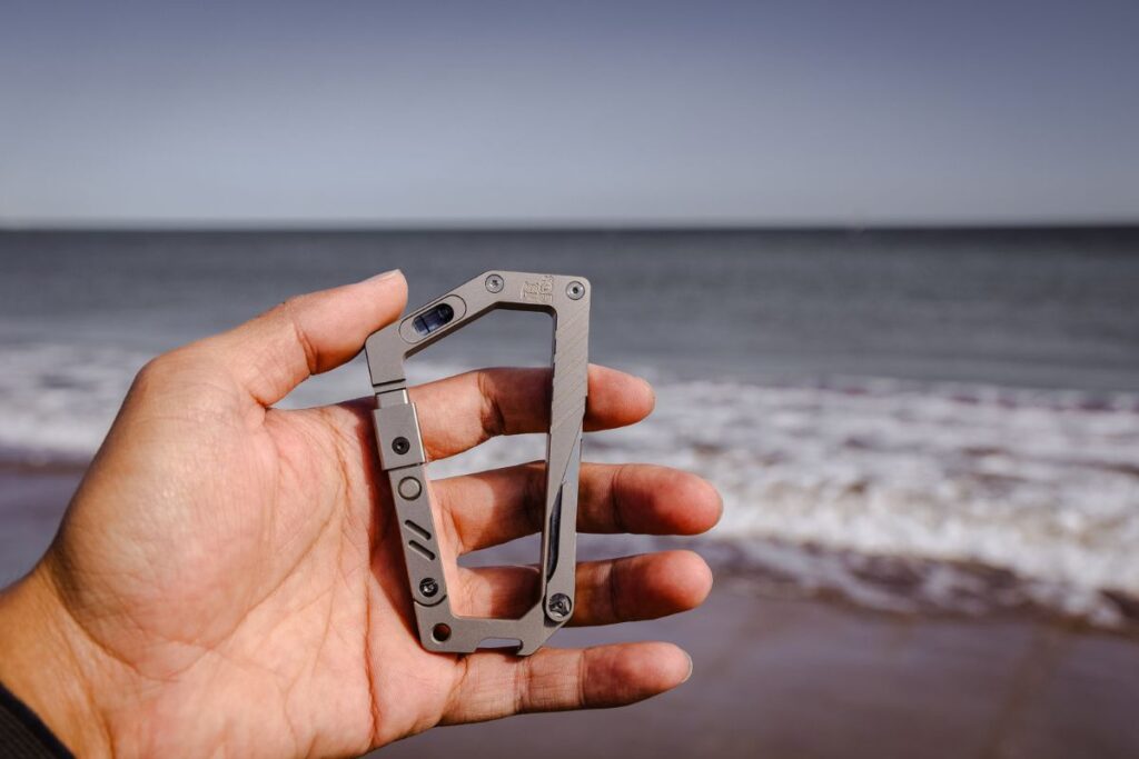 GH Carabiner