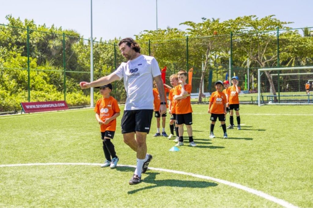 Siyam World Football Escapes