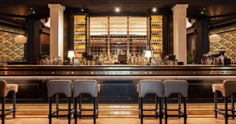 Grand Pacific Bar
