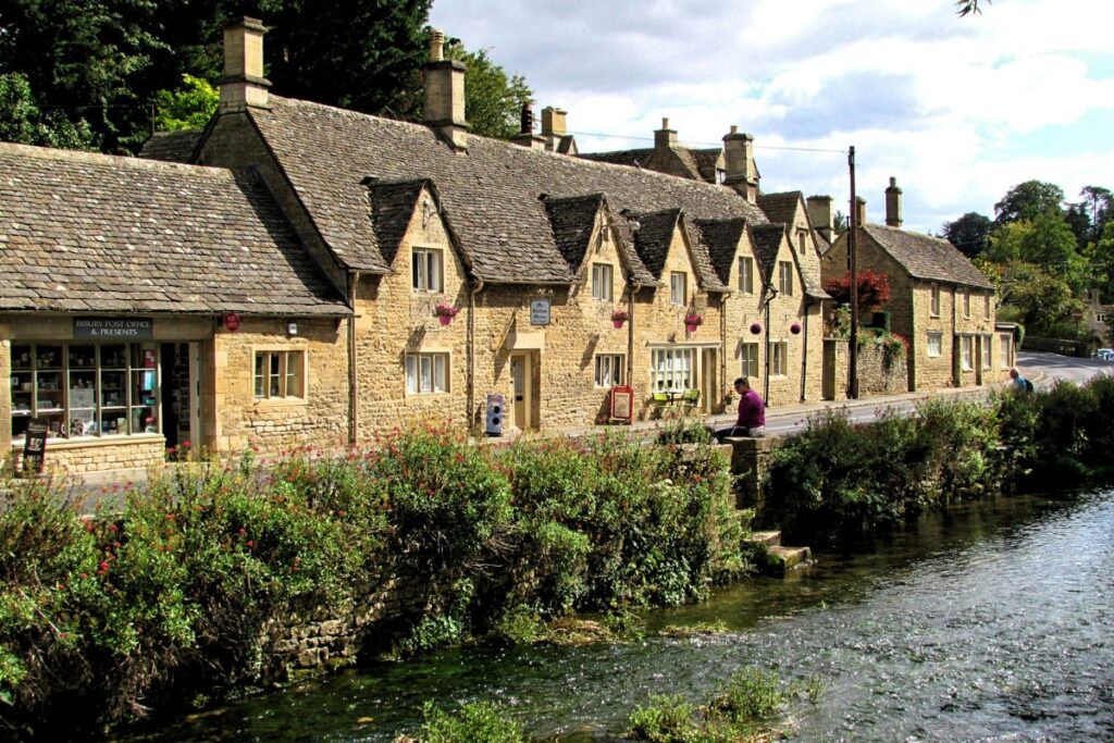 romantic escape Cotswolds