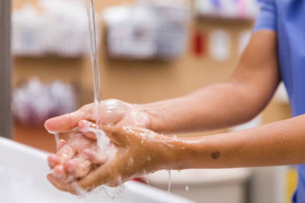 clinical wash basin