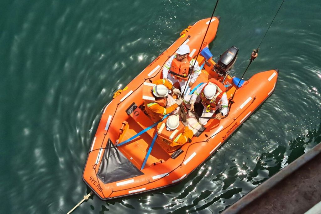 commercial life rafts