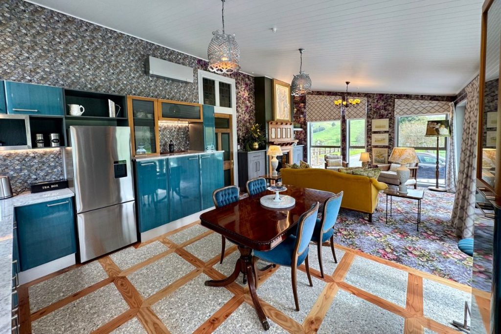 New Zealand backpackers retreat