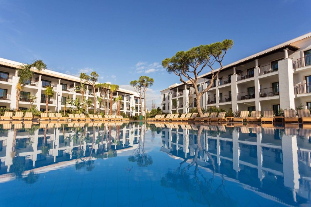 luxurious wellness retreat in the Algarve