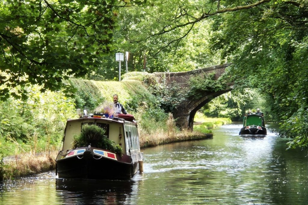 canal boating with Drifters
