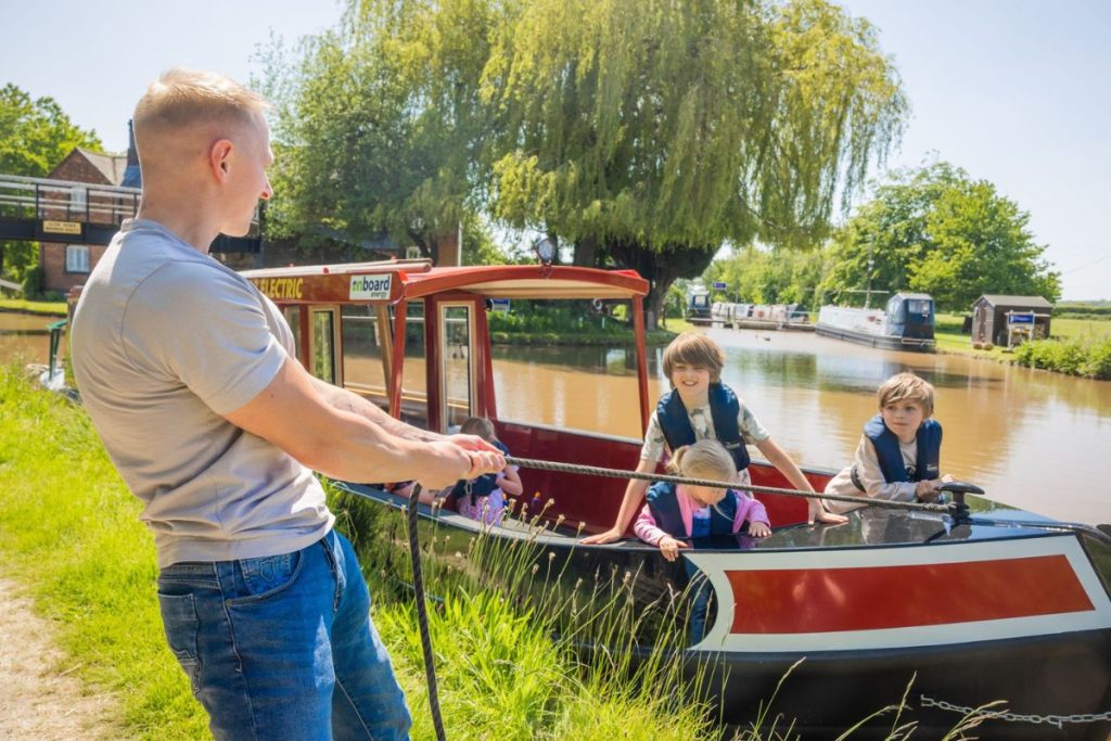 canal boating with Drifters