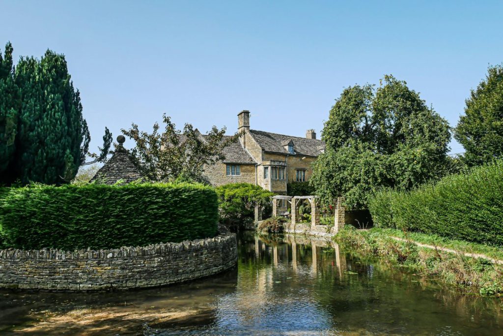 country retreats Cotswolds