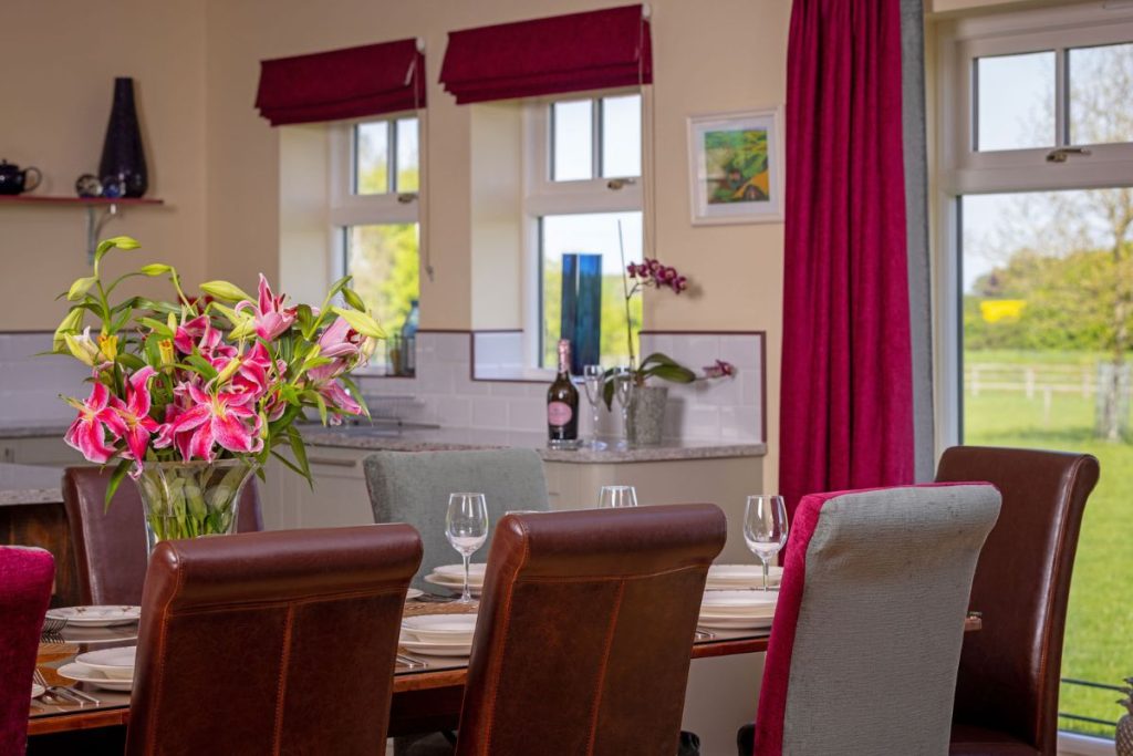 Premier Cottages Dining Room