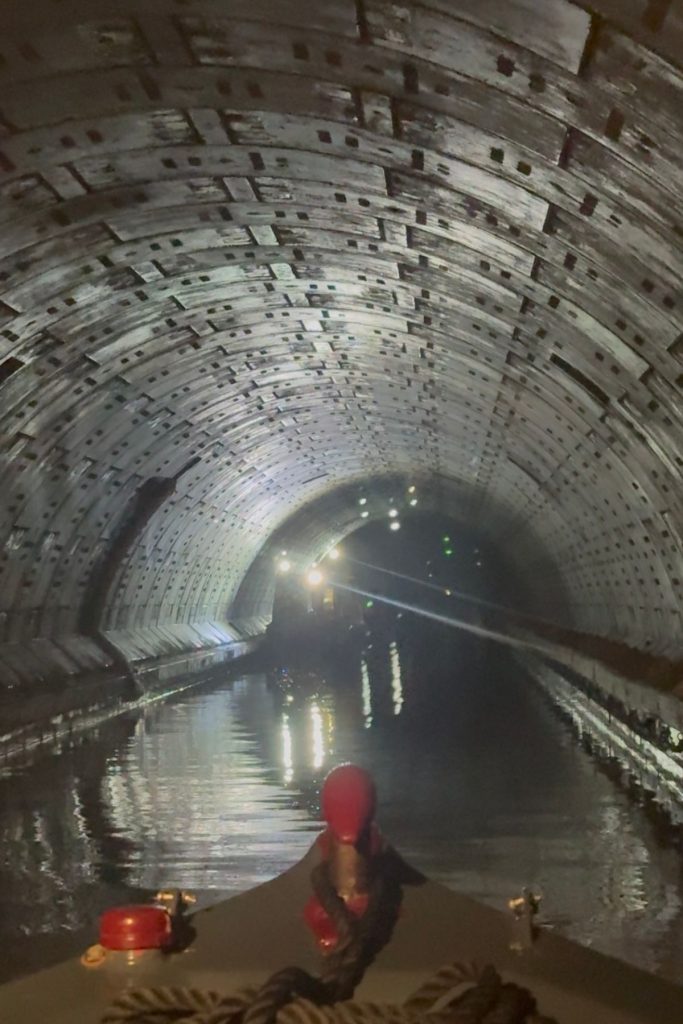 narrowboat canal holiday