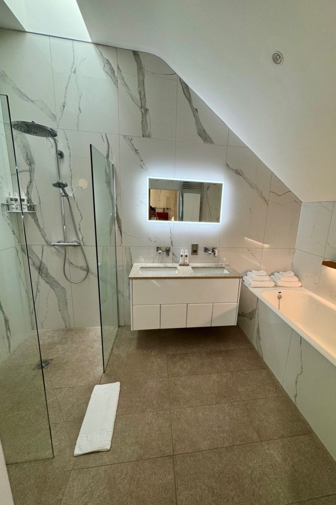 romantic getaway in Carlisle