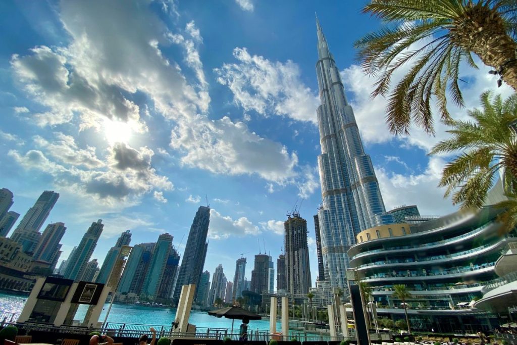 Luxury car rental in Dubai with a private driver for a comfortable city tour