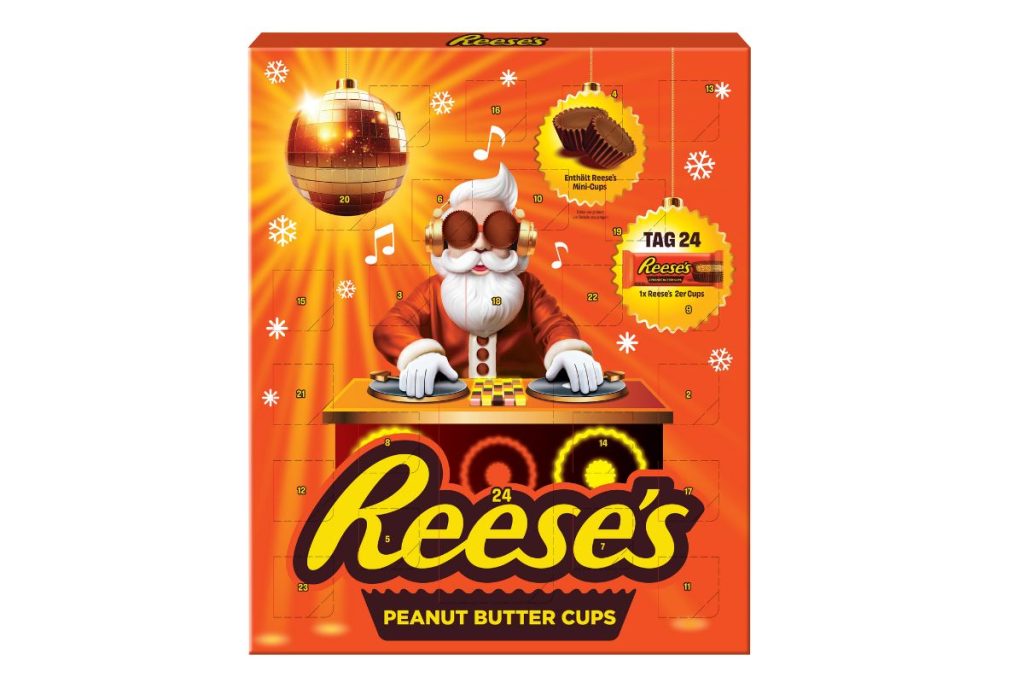 Reese's Advent Calendar with Father Christmas DJing!