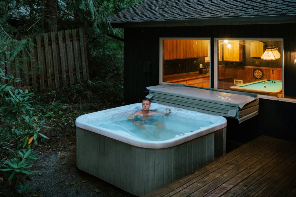 lodges with hot tubs