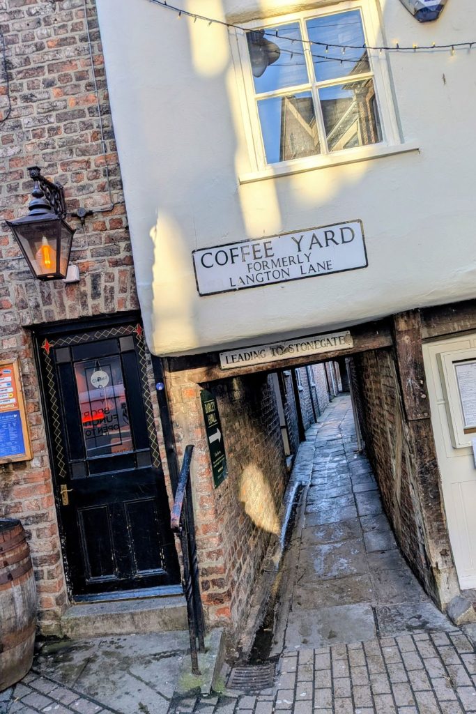 Coffee Yard - City Cruises press tip