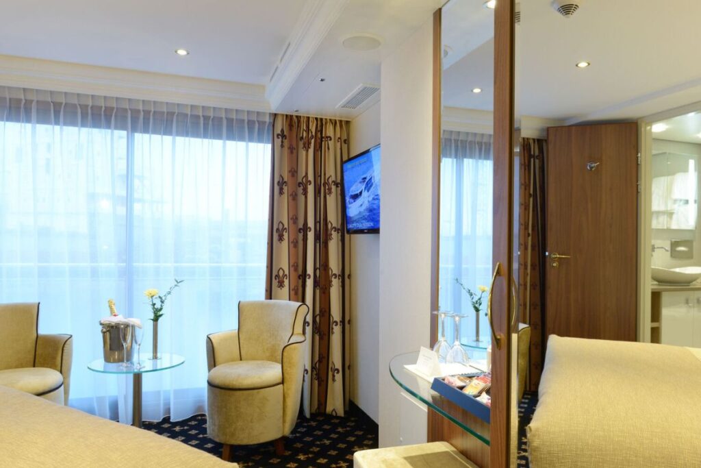 Paris & Seine Discovery Cruise