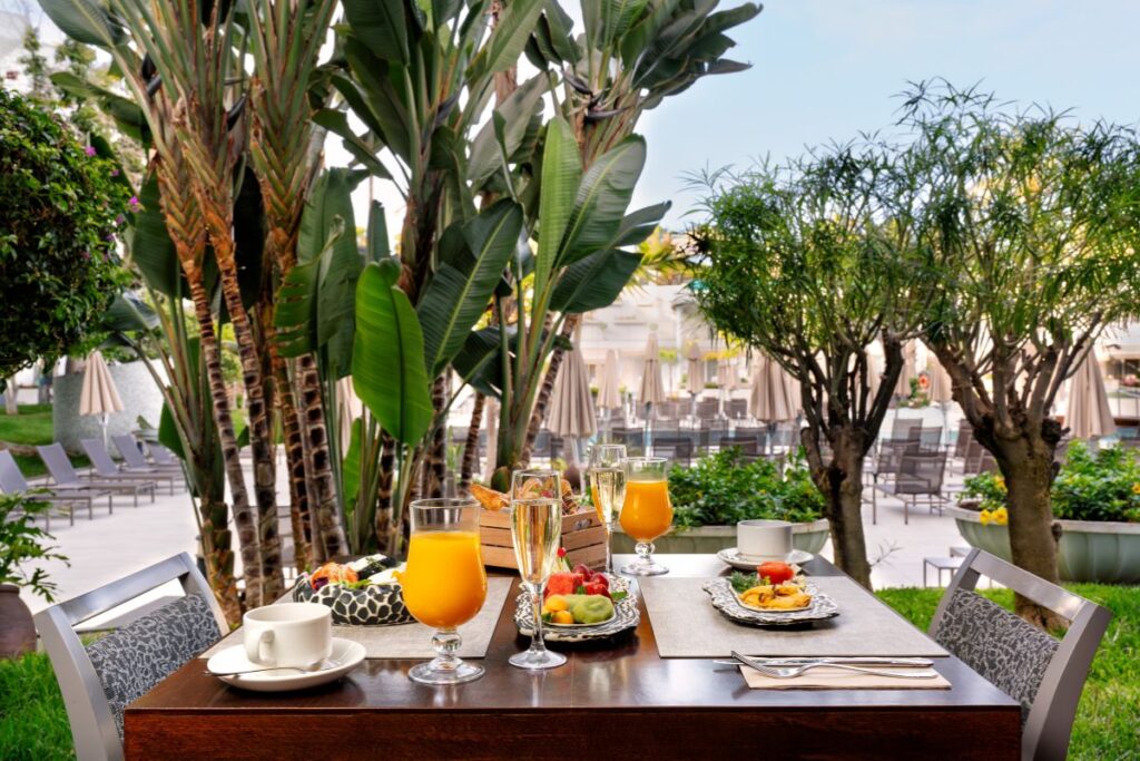 couples travel to Tenerife