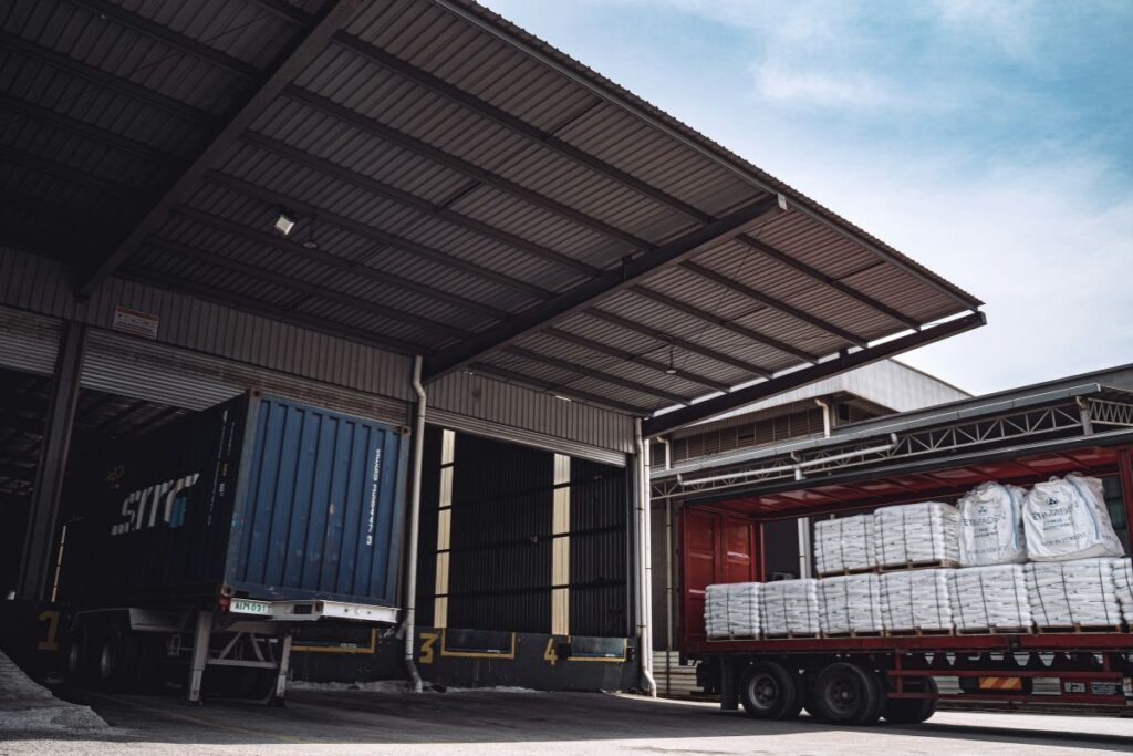 safety procedures in loading bays