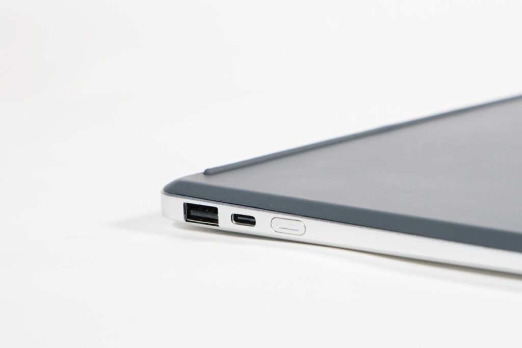Ultra-thin power bank 