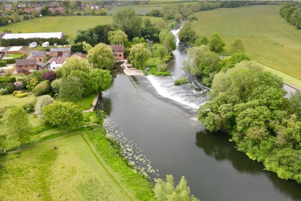 narrowboat holiday