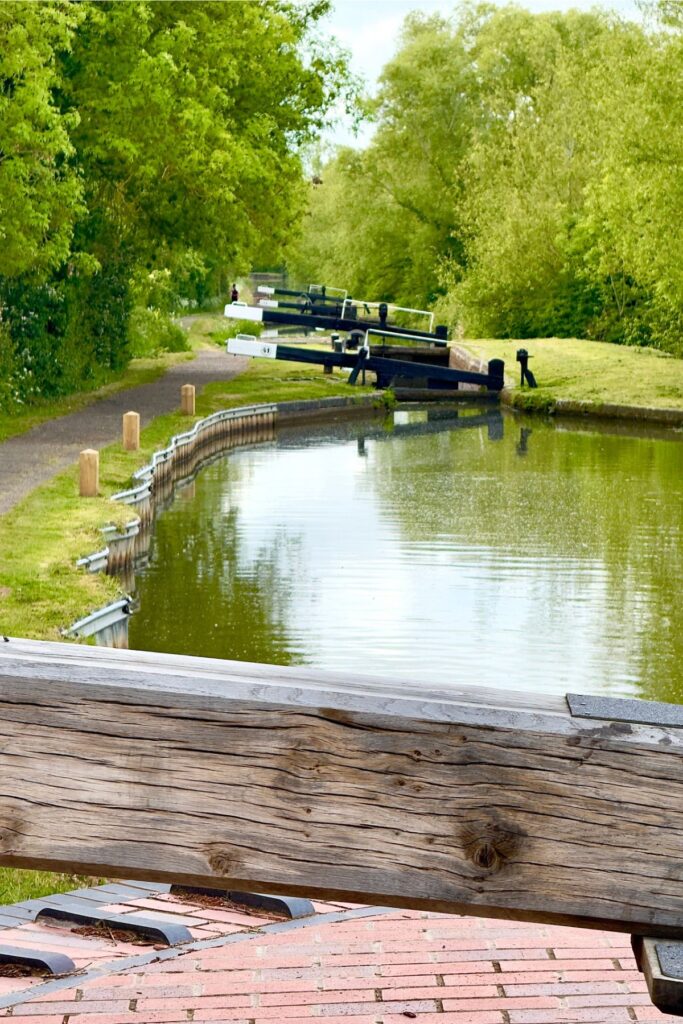 narrowboat holiday