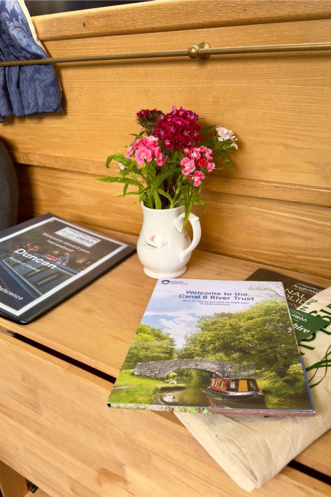 narrowboat holiday