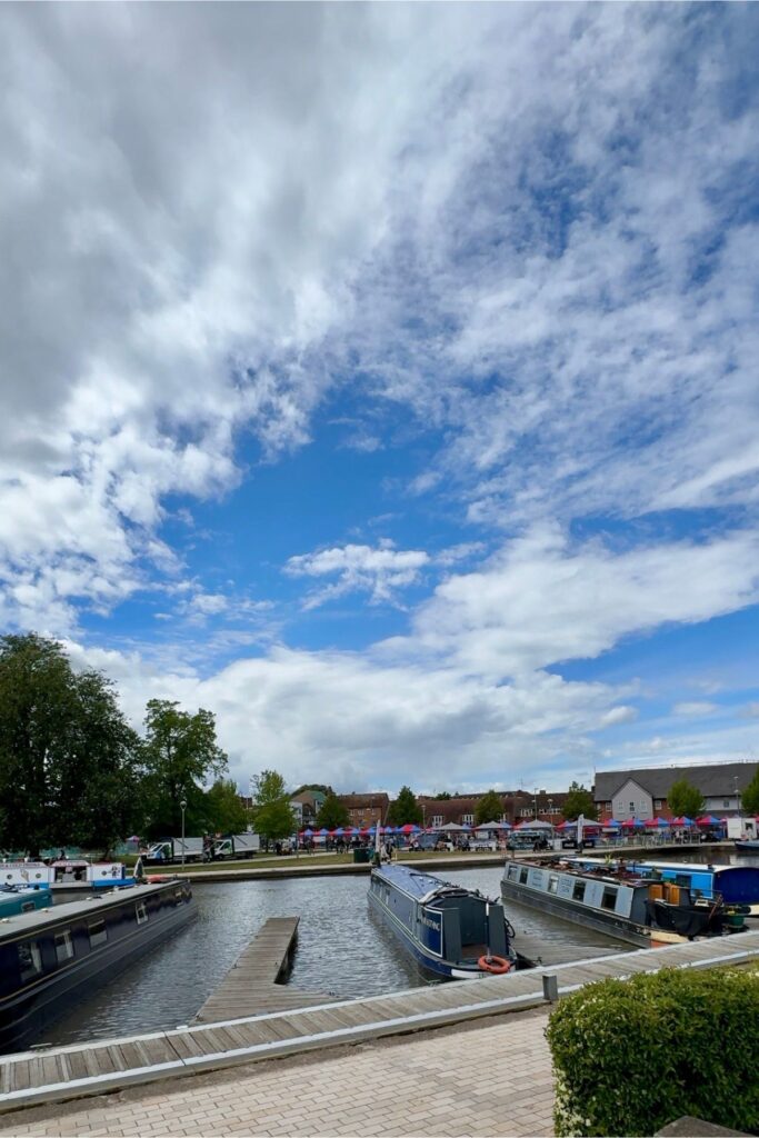 narrowboat holiday