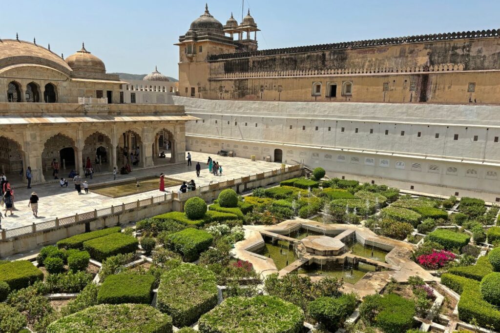river cruise in India