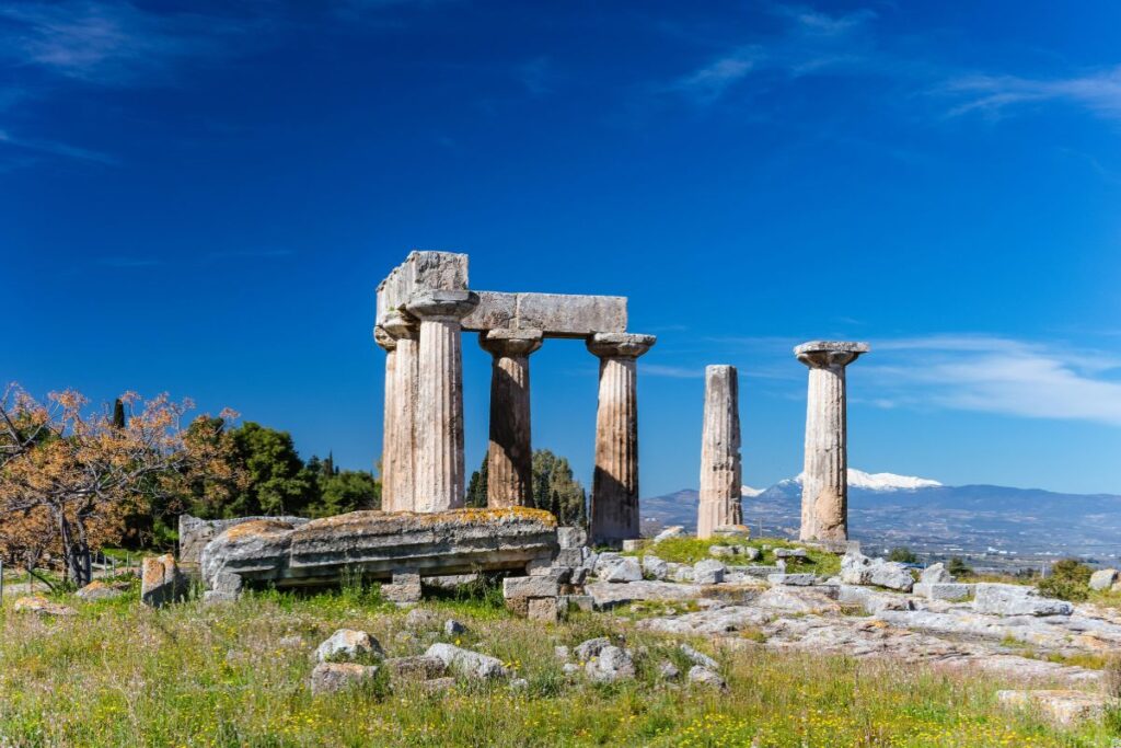 themed tours