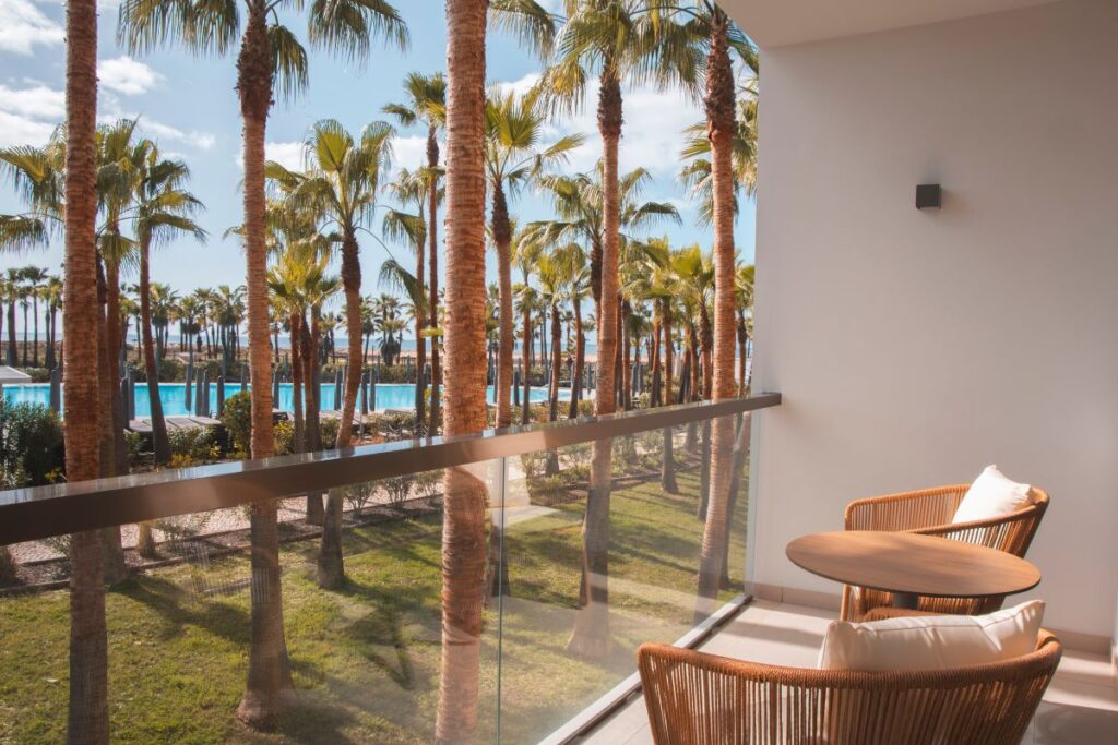 friendship by the sea