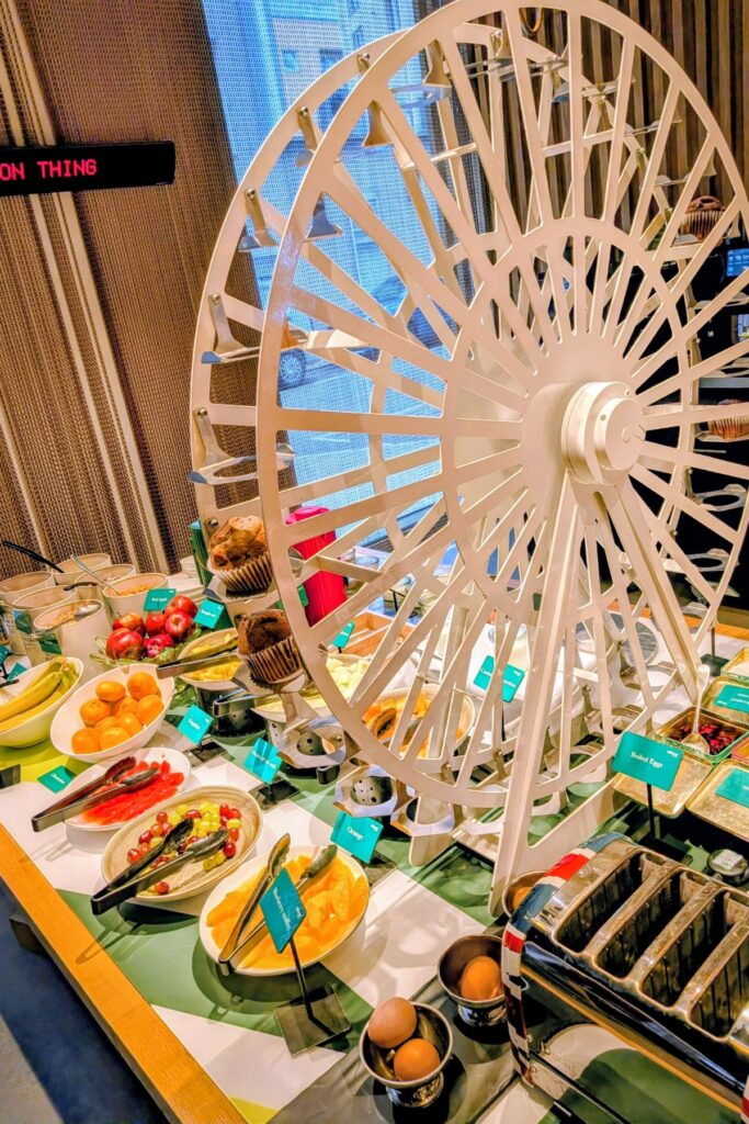 Breakfast Ferris Wheel