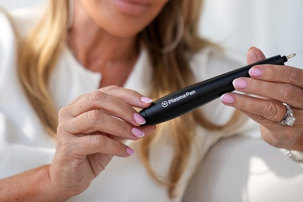 beauty therapists and Plasma Pen