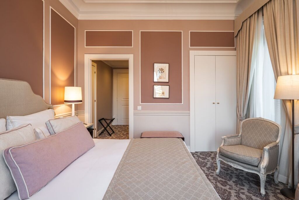 Cascais escape
