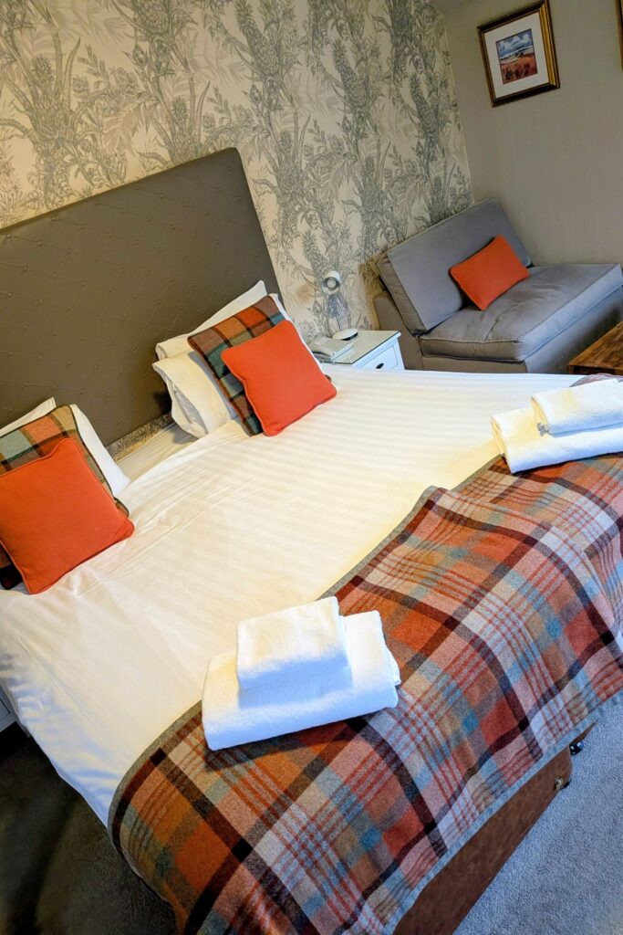 Room 1 at Bridge of Orchy