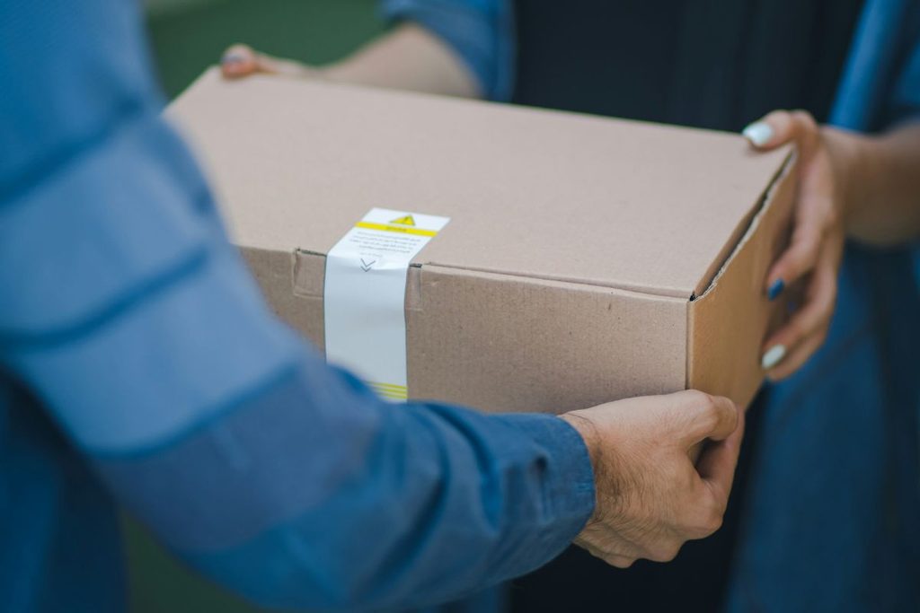 sending parcels to Ukraine