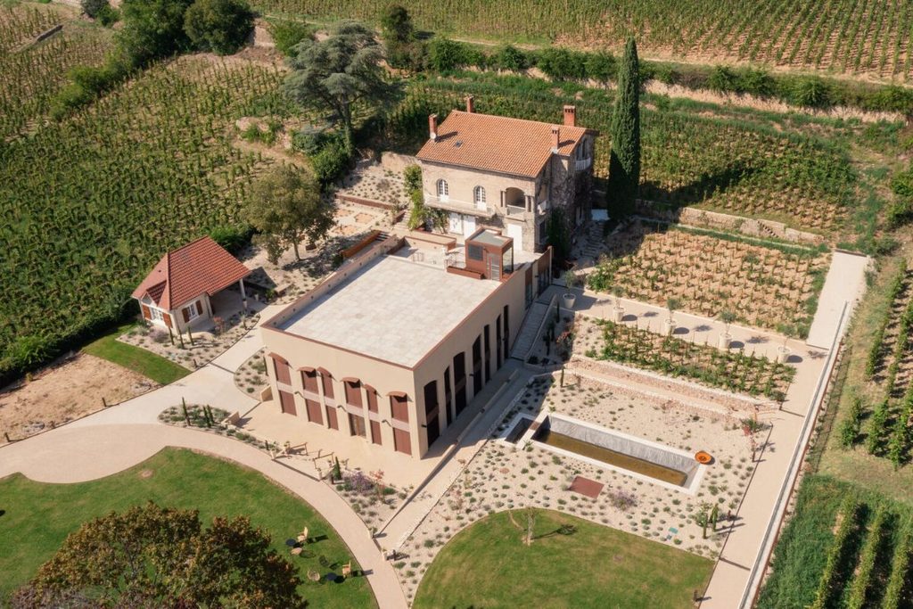 immersive travel experiences with Riviera Travel