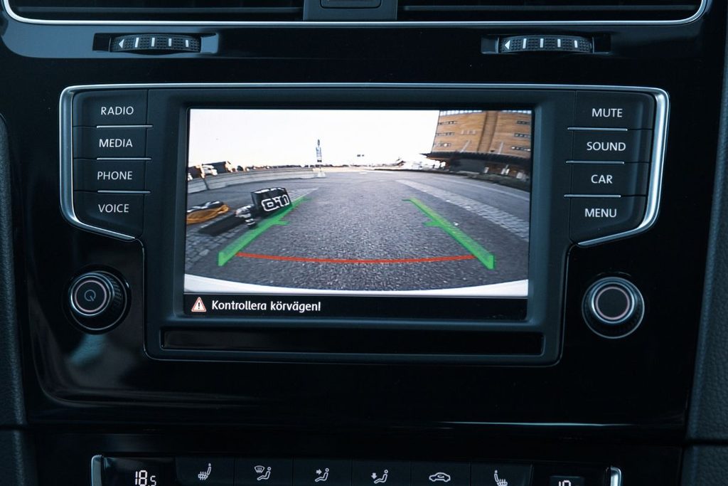 CarPlay head unit