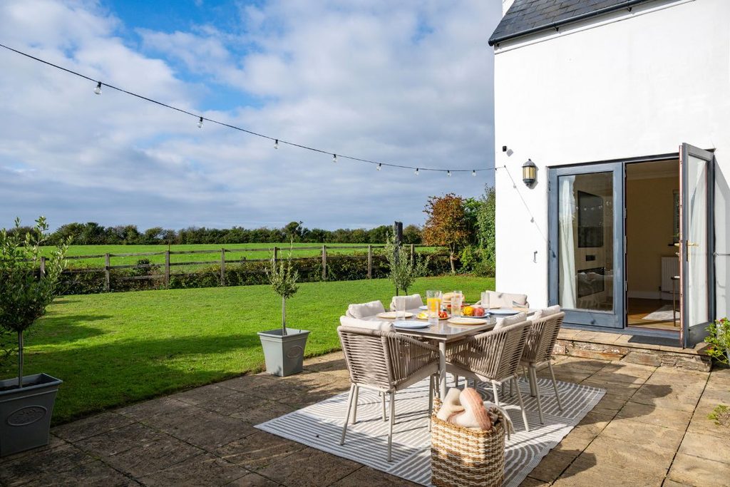 win a stay in Cornwall